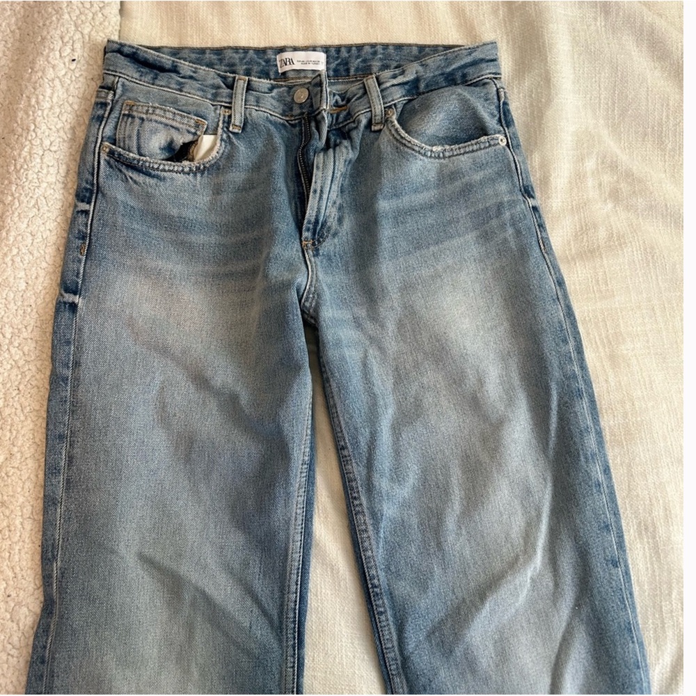 Zara mid rise straight jeans - Picture 3 of 6